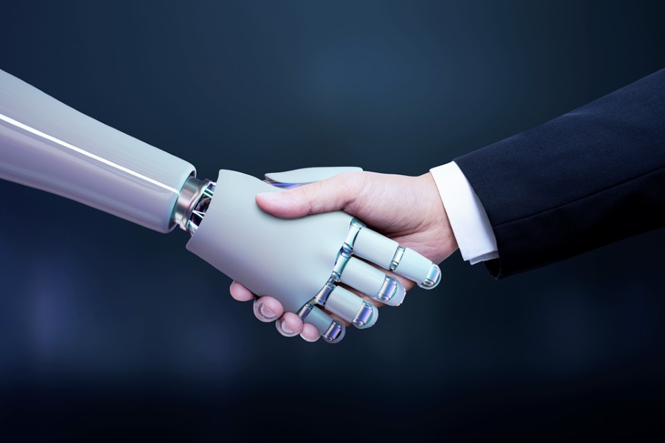 The Future of Customer Service: How to Use AI to Stay Ahead:  Long Term Benefits